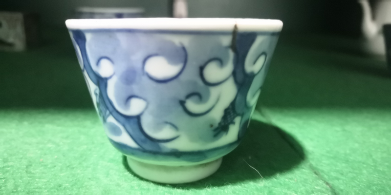 清青花水波纹酒杯３